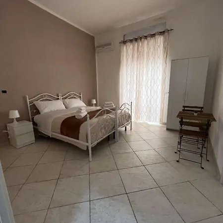 La Svolta Rooms Naples Exterior photo